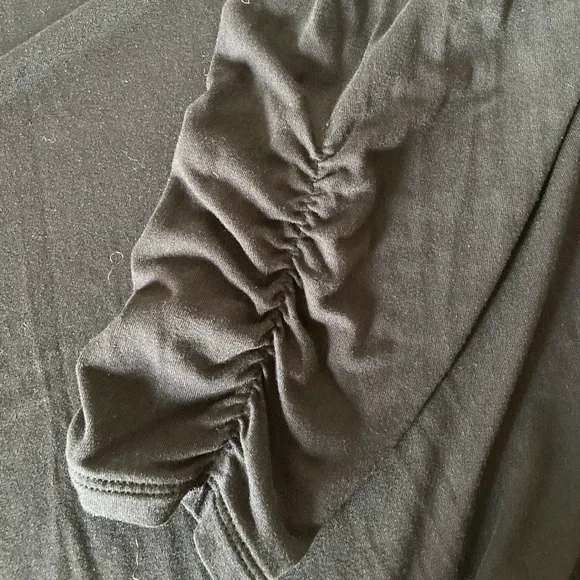 Style & CO women’s black open front cardigan with ruffles along hem, size 1X - Picture 7 of 7